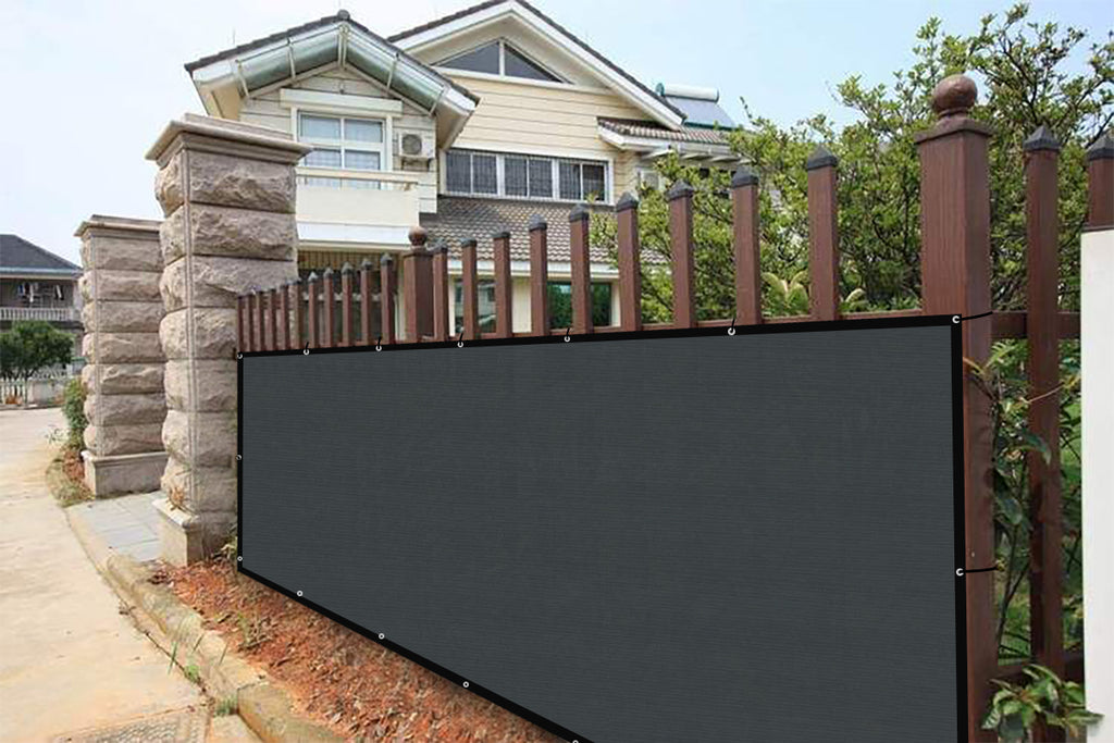 Top 3 Benefits of Installing Privacy Fence Screens